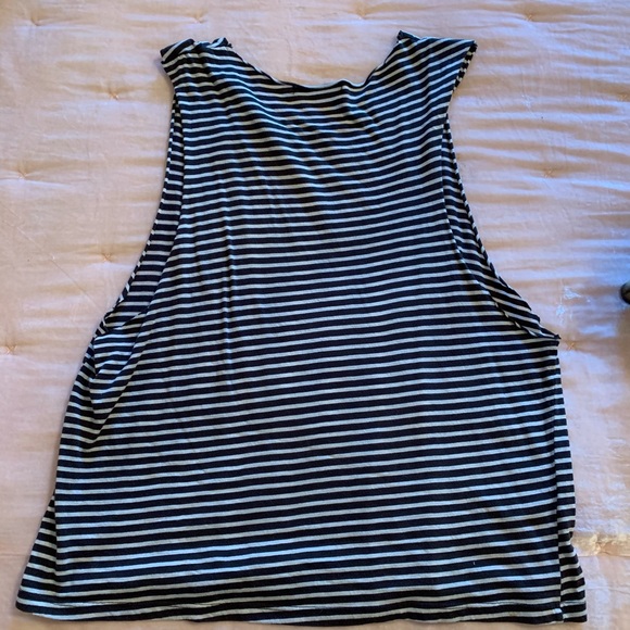 Wildfox muscle tee 💘 - Picture 2 of 2